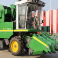 corn maize harvesting machine how it works